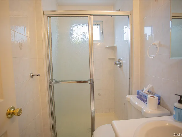 136 E Olive St — Photo 13