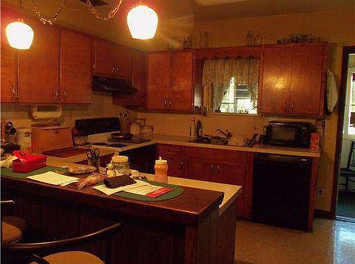 5th image of 4719 5th Ave S