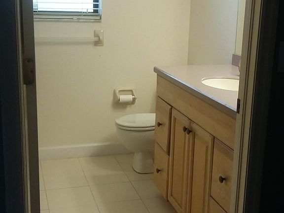 3rd image of 4295 Flint Dr
