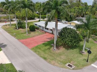 1015 Royal Palm Dr, Naples, FL 34103