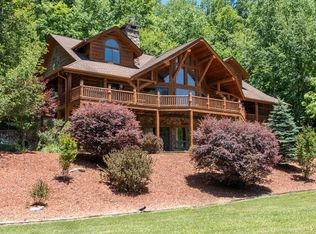 225 Dick Jones Rd, Hayesville, NC 28904