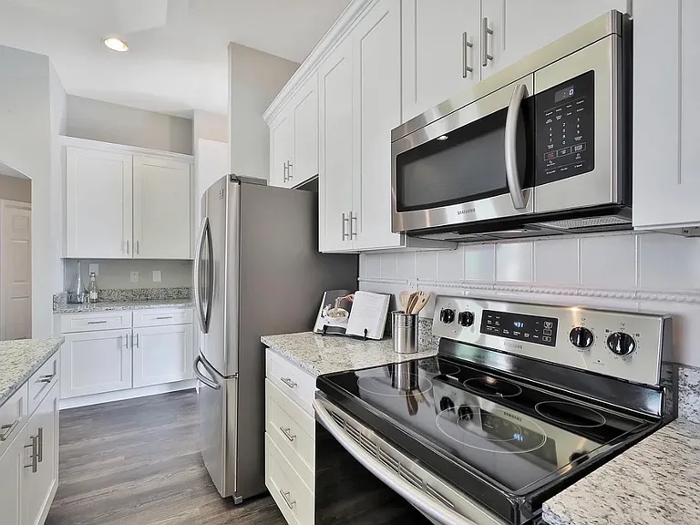 14581 Harewood Ct — Photo 7
