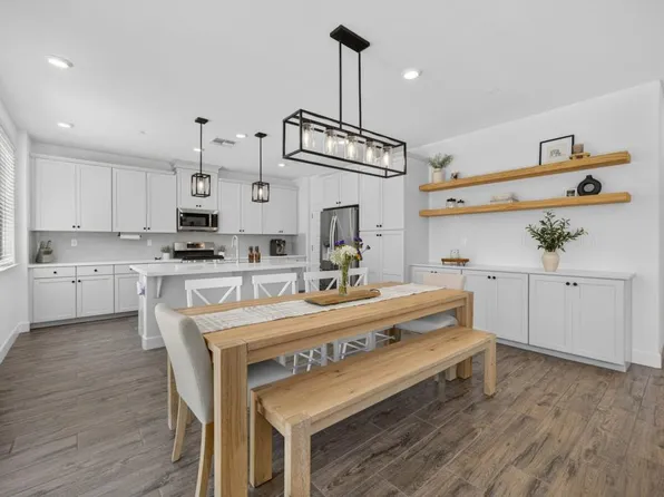 6016 Waddington Way, Roseville, CA 95747