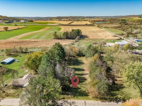 West Street, La Valle, WI 53941