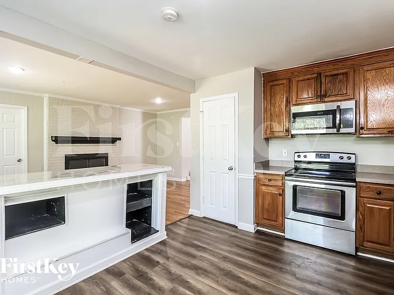 3313 Cross Winds Rd — Photo 7