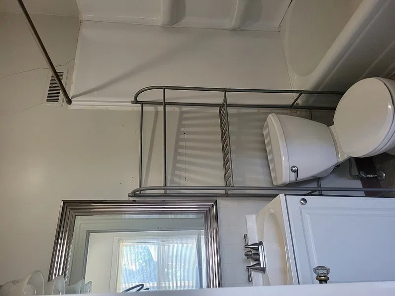 1 bed, 1.0 bath, 400 sqft, $725 — Photo 3