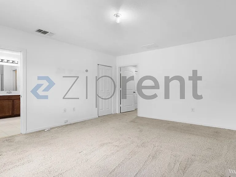 21429 NW 13th Ave — Photo 15
