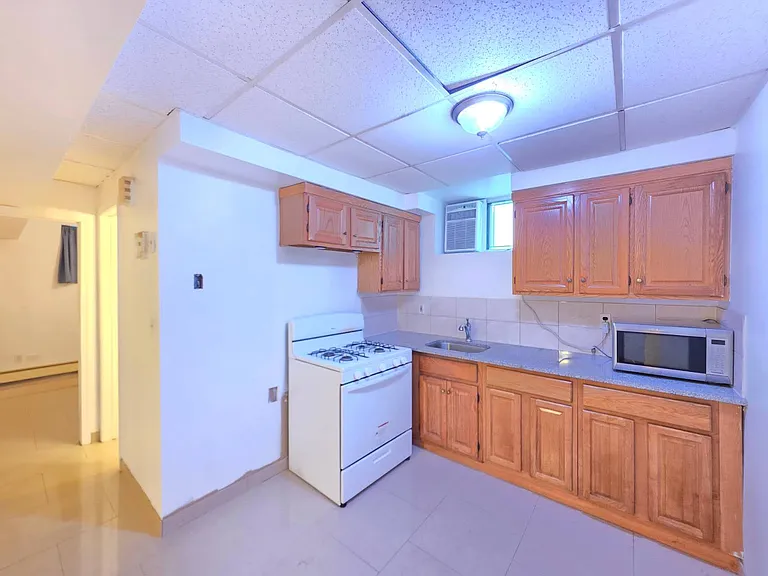 11 Rochelle Pl — Photo 17