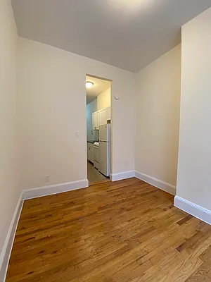 Rented by Waverly Realty Associates | media 38