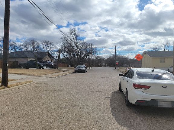 4th image of 5014 Bartlett Ave