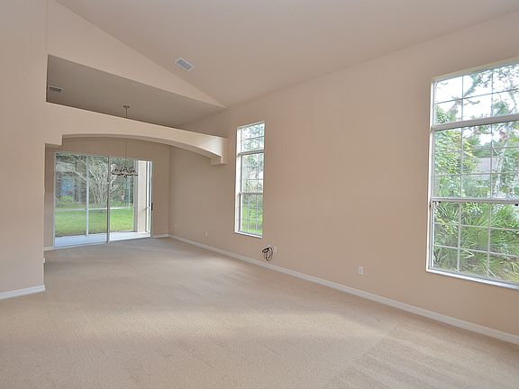 5th image of 8 Whispering Pine Dr