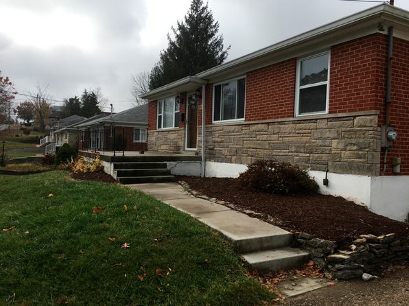 5863 Willow Oak Ln