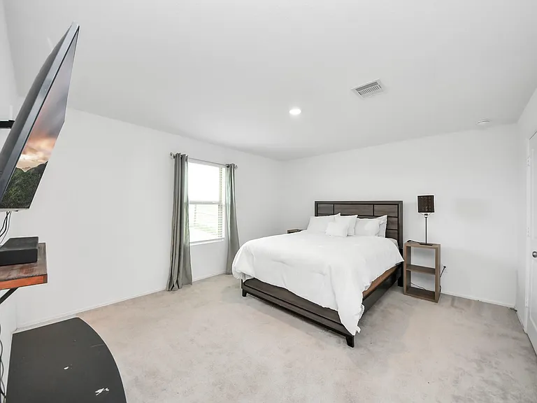 9206 Burnet Fields Dr — Photo 18