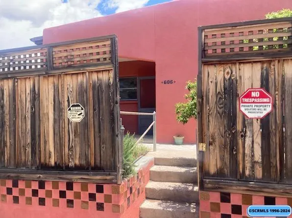 606 N Bayard St, Silver City, NM 88061