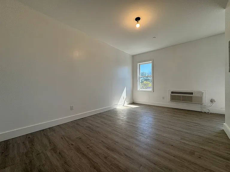 1252-104 Main St #104A — Photo 9