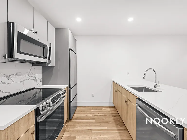 1233 Eastern Pkwy #7H — Photo 3
