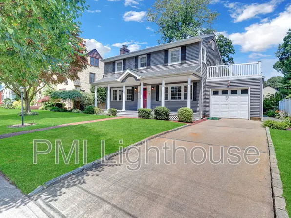 37 Margaret Blvd, Merrick, NY 11566