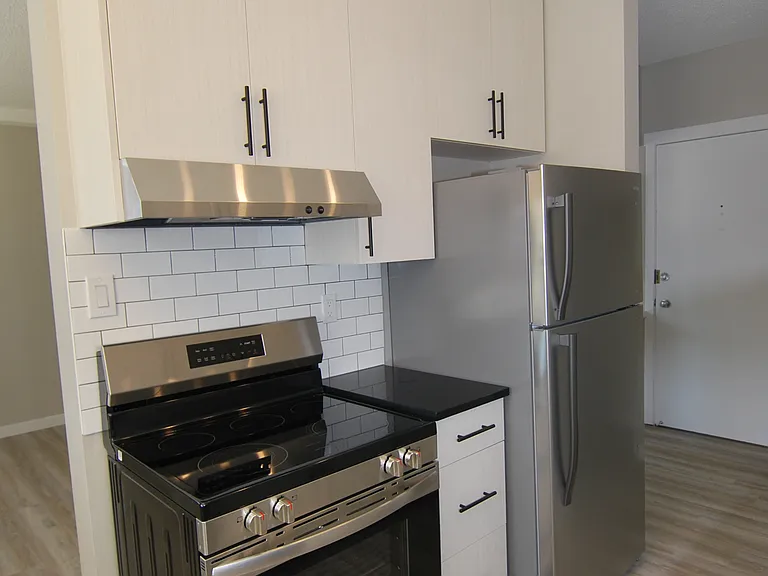 10235 114th St NW — Photo 25