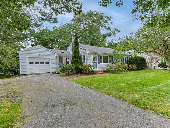 2nd image of 54 Lucerne Avenue