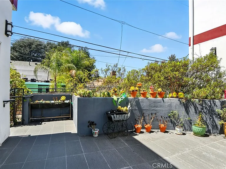4461 Tujunga Ave #101 — Photo 32