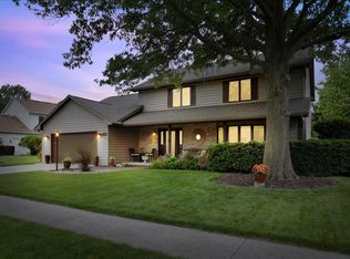 2701 Worthington Dr, Champaign, IL 61822