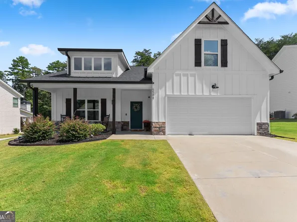 6588 River Station Dr, Lula, GA 30554