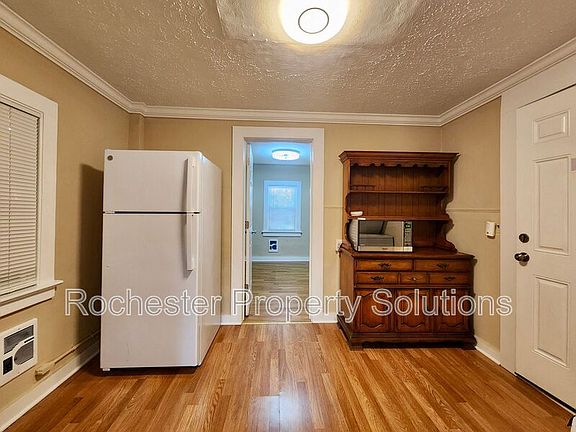 3rd image of 51 Fleming St