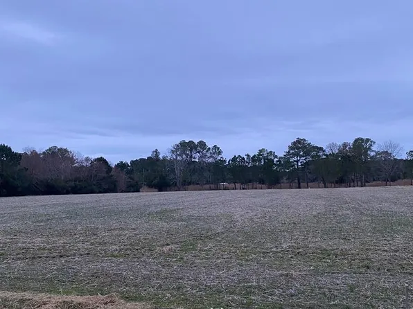 8 Green Landing Rd, Onancock, VA 23417