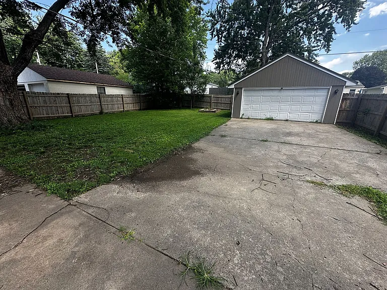 3421 Jackson St — Photo 8