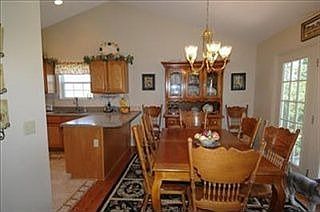 3rd image of 141 Zachery Dr