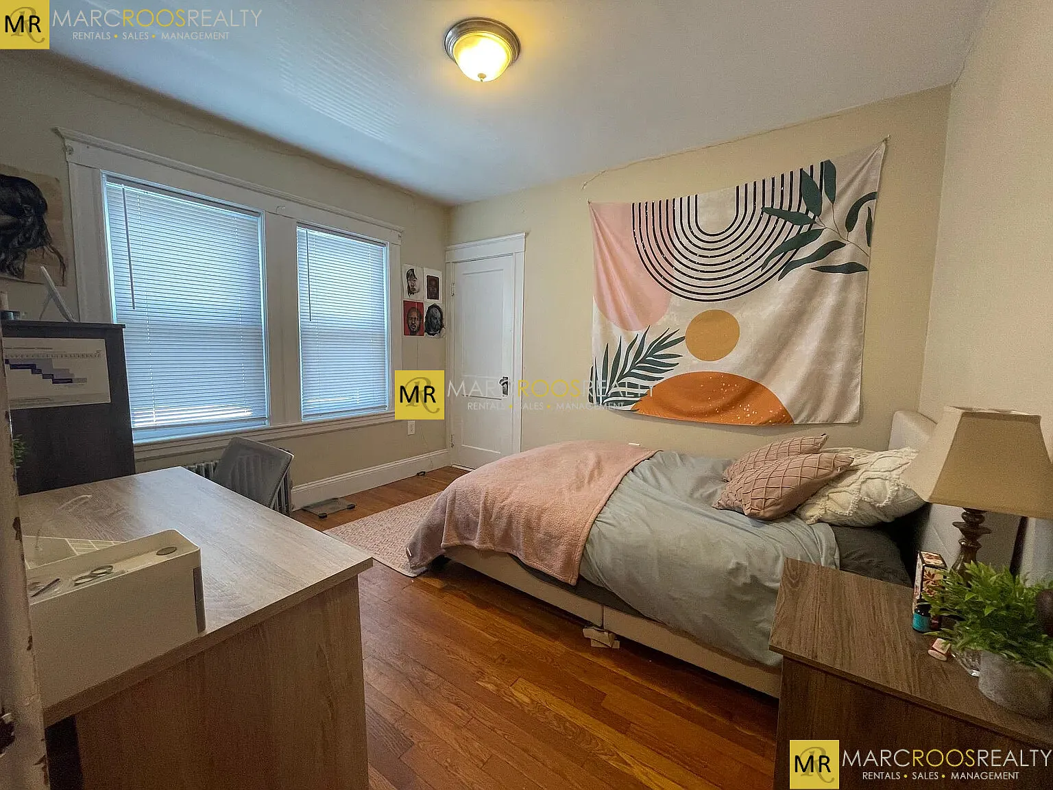 3 bed, 9999 sqft, $4,387 — Photo 4