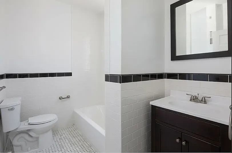 216 Macon Street — Photo 4