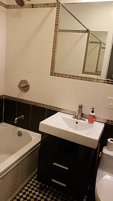 Rented by The Hamilton Group | media 10