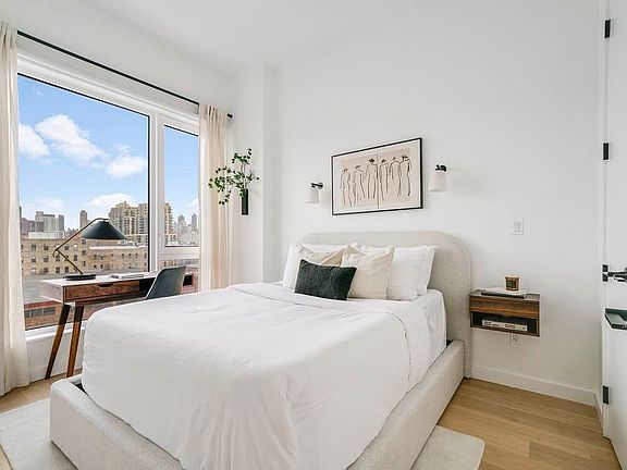 5th image of 11-14 35th Ave #312