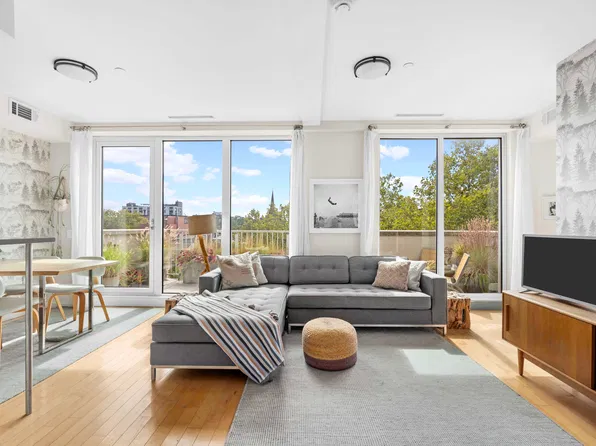 259 Ainslie Street image 1 of 6