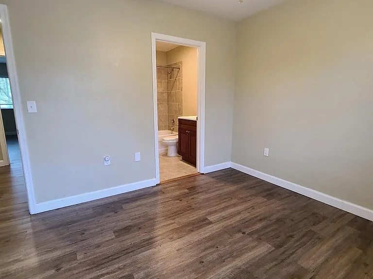 1952 Flamingo Pl — Photo 23