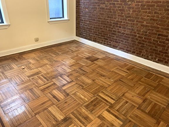 4th image of 18 E 21st St APT B7