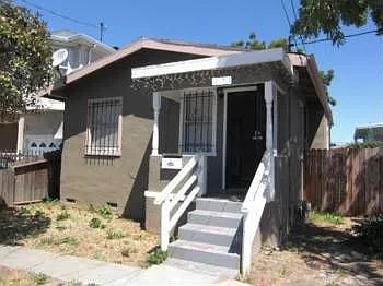 223 Willard Ave photo 1