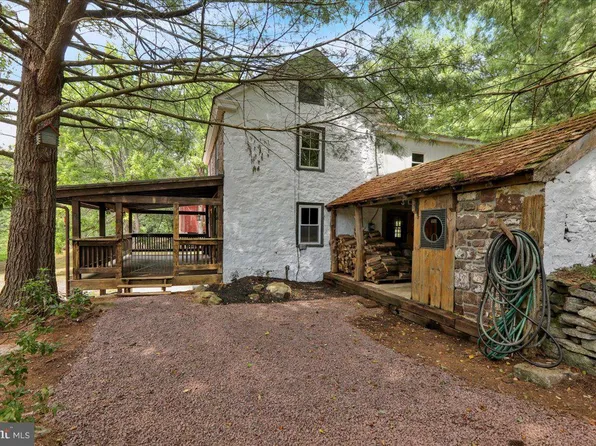 843 Ridgeway Rd, Birdsboro, PA 19508