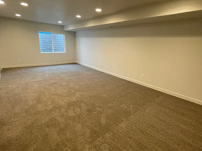 4380 W Bergen Ln — Photo 2