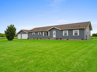 874 Bon St, Cecil, WI 54111