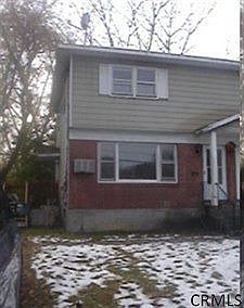 1st image of 31 Quarry Dr