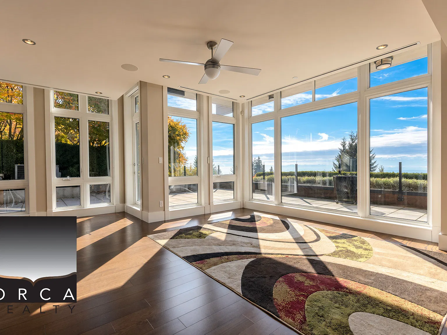 2551 Highgrove Mews, West Vancouver — Photo 2