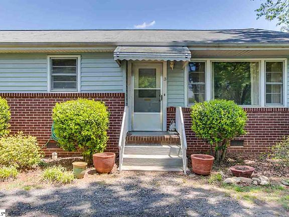 2nd image of 13 Rhonda Ct