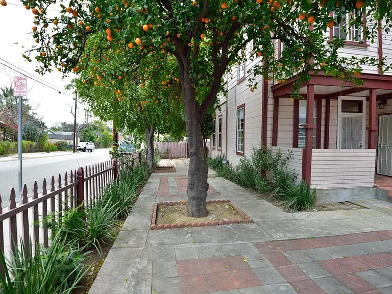 332 E Olive Ave — Photo 58