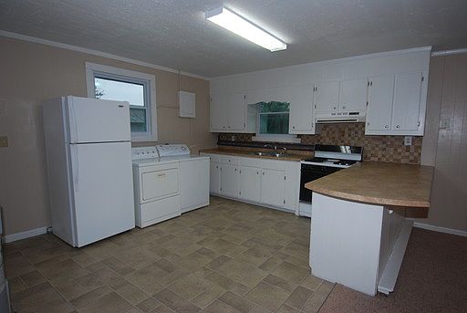 4th image of 106B Briggs Ave