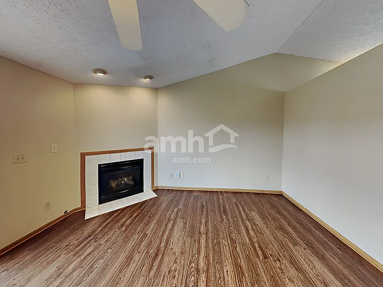 6811 Magdalena Ln — Photo 6