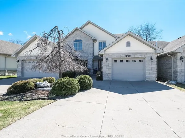 205 Whisper Creek Cir, Lakeshore, ON N9K 1G3