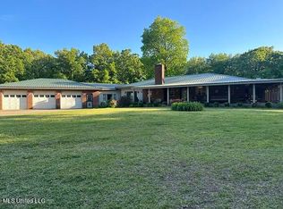 13681 Fairview Rd, Byhalia, MS 38611