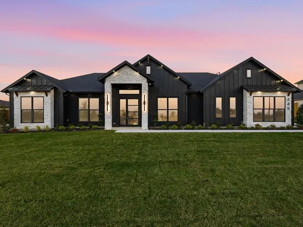 449 Whispering Way, Red Oak, TX 75154